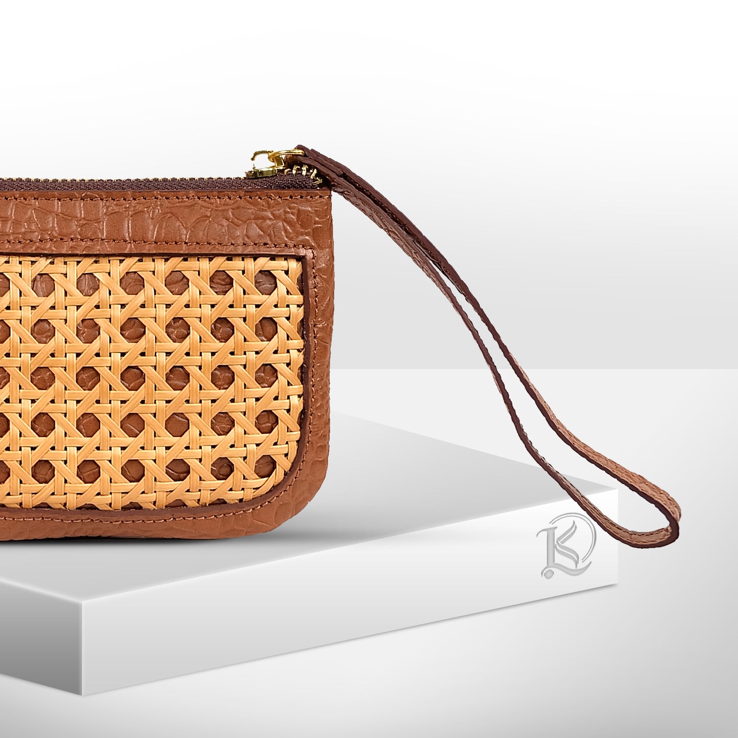 WRISTLET SMALL POUCH in Tan - Full Leather x Solihiya