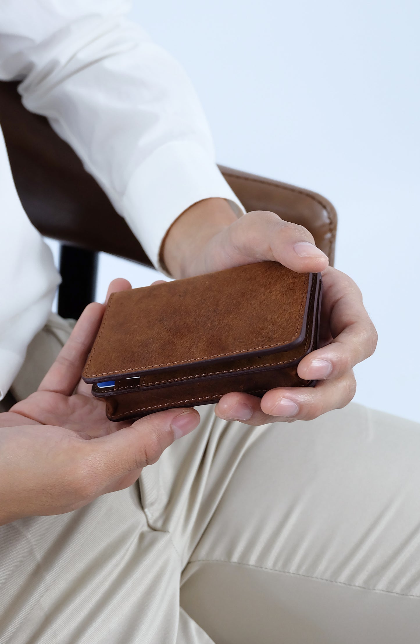 Baltazar Card Holder Wallet in Creased Green