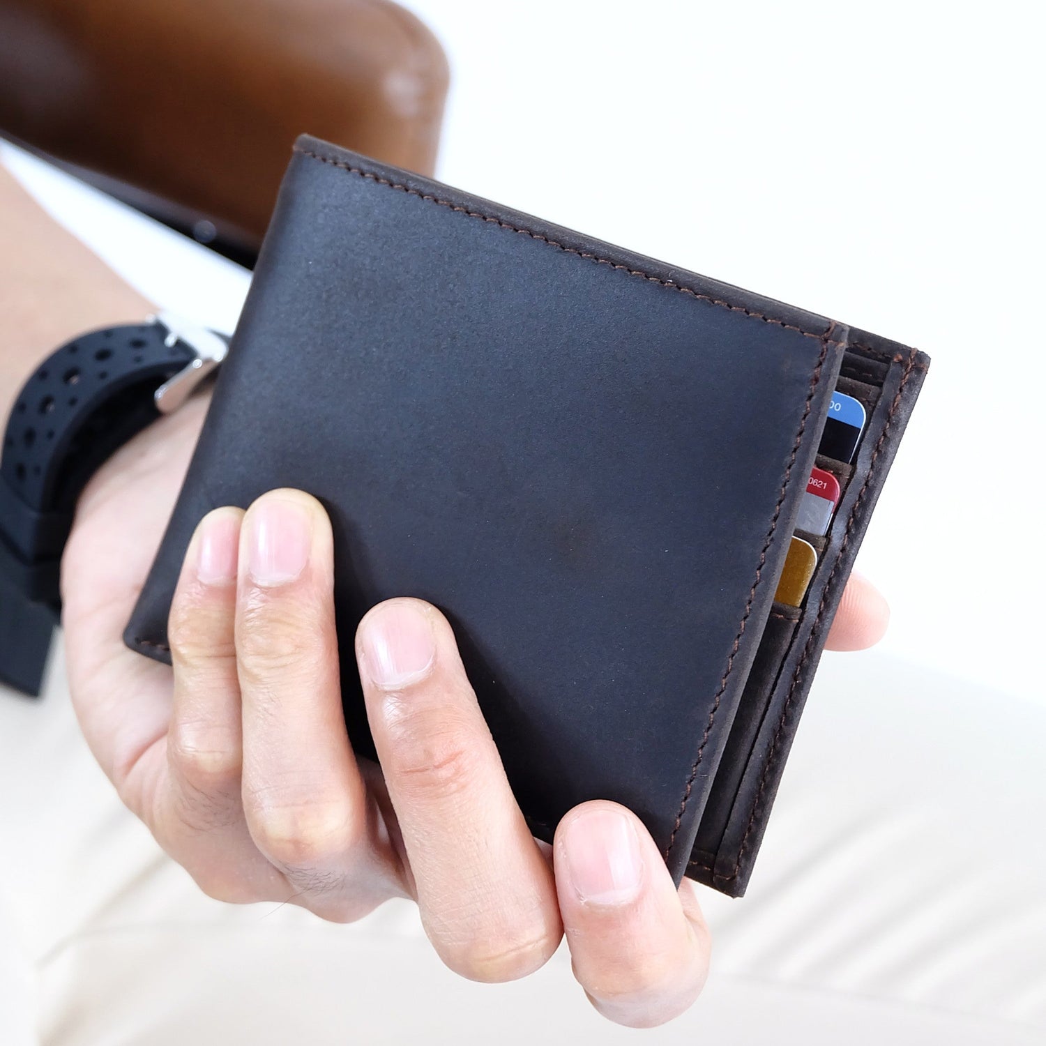 Bifold Wallet w/ Detachable Card Sleeve