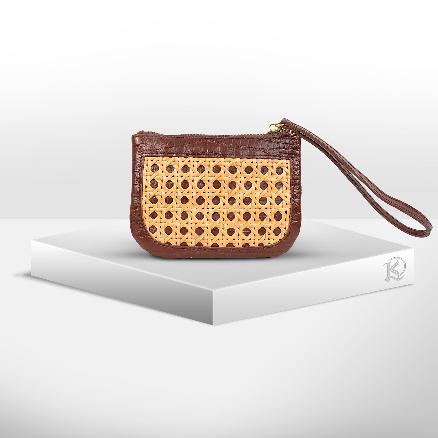 WRISTLET SMALL POUCH in Dark Brown - Full Leather x Solihiya