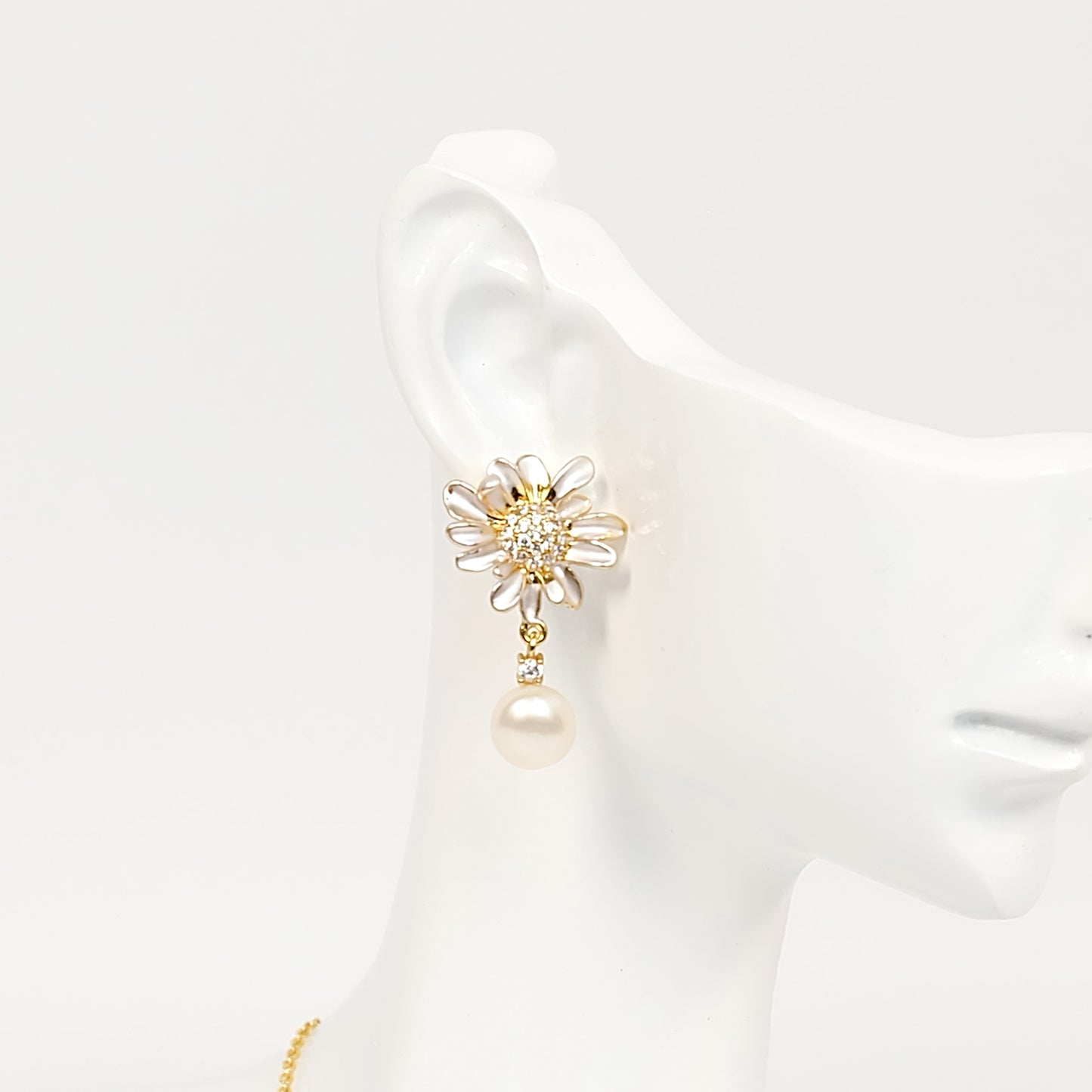 Darling Daisy Pearl Set - Fresh Water Palawan Pearls