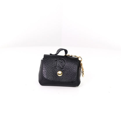Sabel Coin Purse with Hook in Grained Black - Soft Genuine Leather
