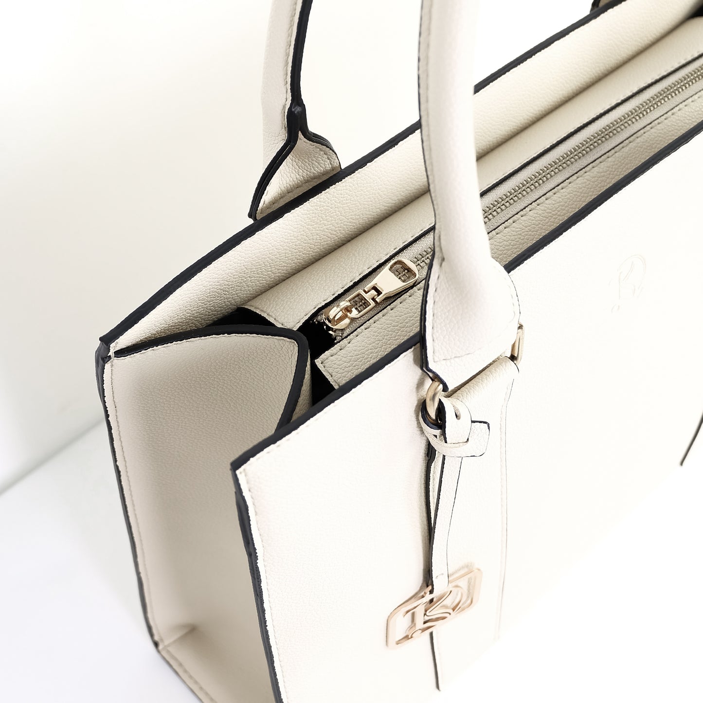 AMIRA 2.0 Laptop Tote Bag in Grained Chalk (Gold Hardware) - PU Leather