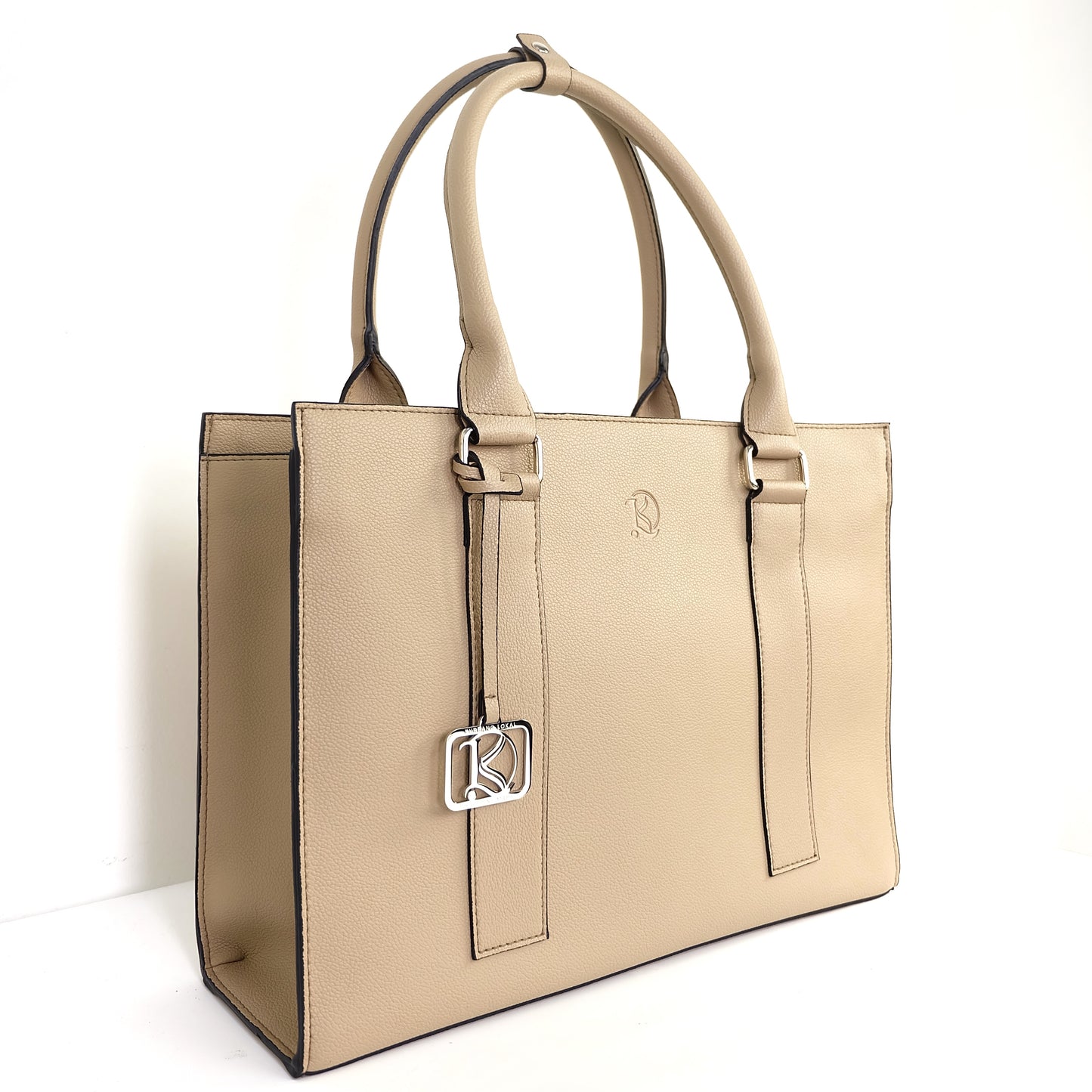 AMIRA 2.0 Laptop Tote Bag in Grained Sand (Silver Hardware) - PU Leather