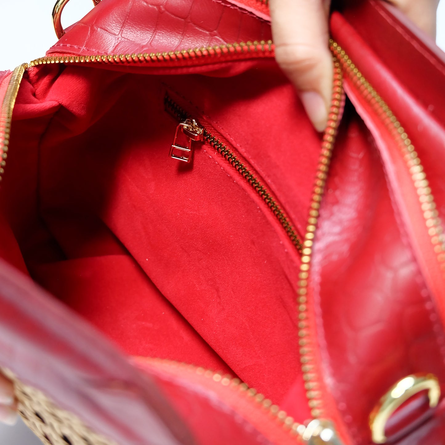 KAIA Kettle Bag in Croco Red - Full Cowhide x Solihiya