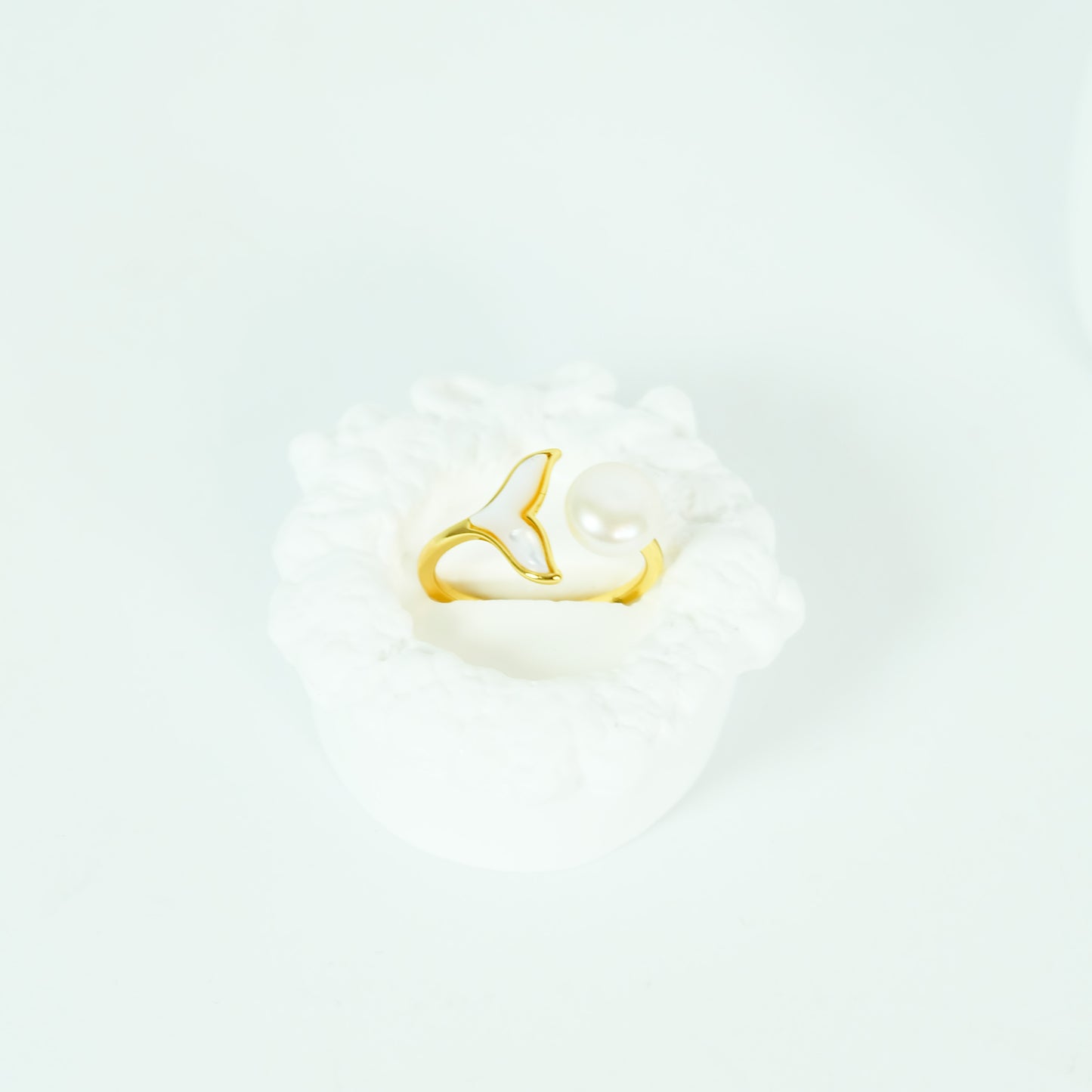 Minimalist Mermaid Tail Set - Fresh Water Palawan Pearls