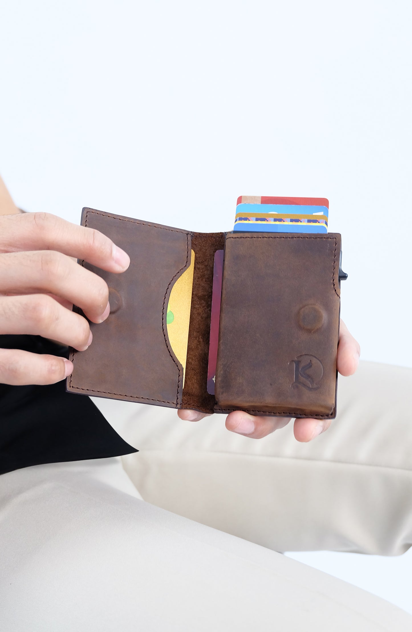 Bagani Card Holder in Grained Black - Genuine Leather w/ RFID Blocker