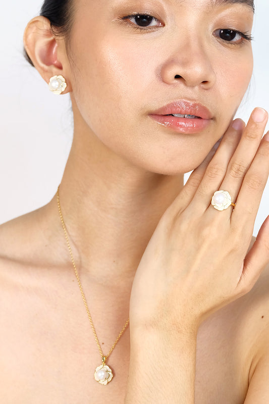 Enchanted Floral Mother of Pearl Set - Fresh Water Palawan Pearls