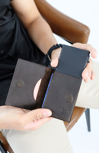 Bagani Card Holder in Grained Black - Genuine Leather w/ RFID Blocker