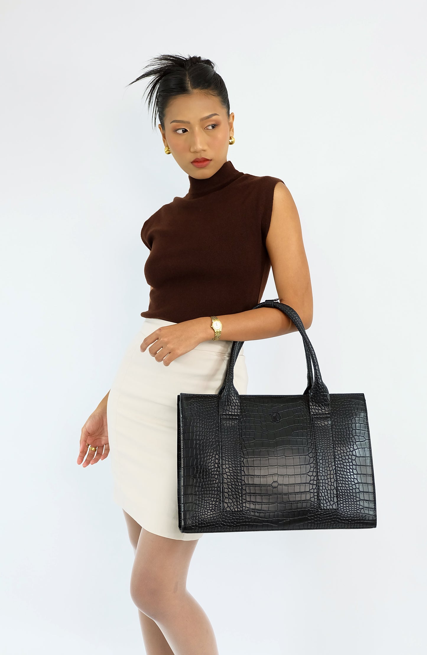 AMIRA Laptop Tote Bag in Croco Black - PU Leather