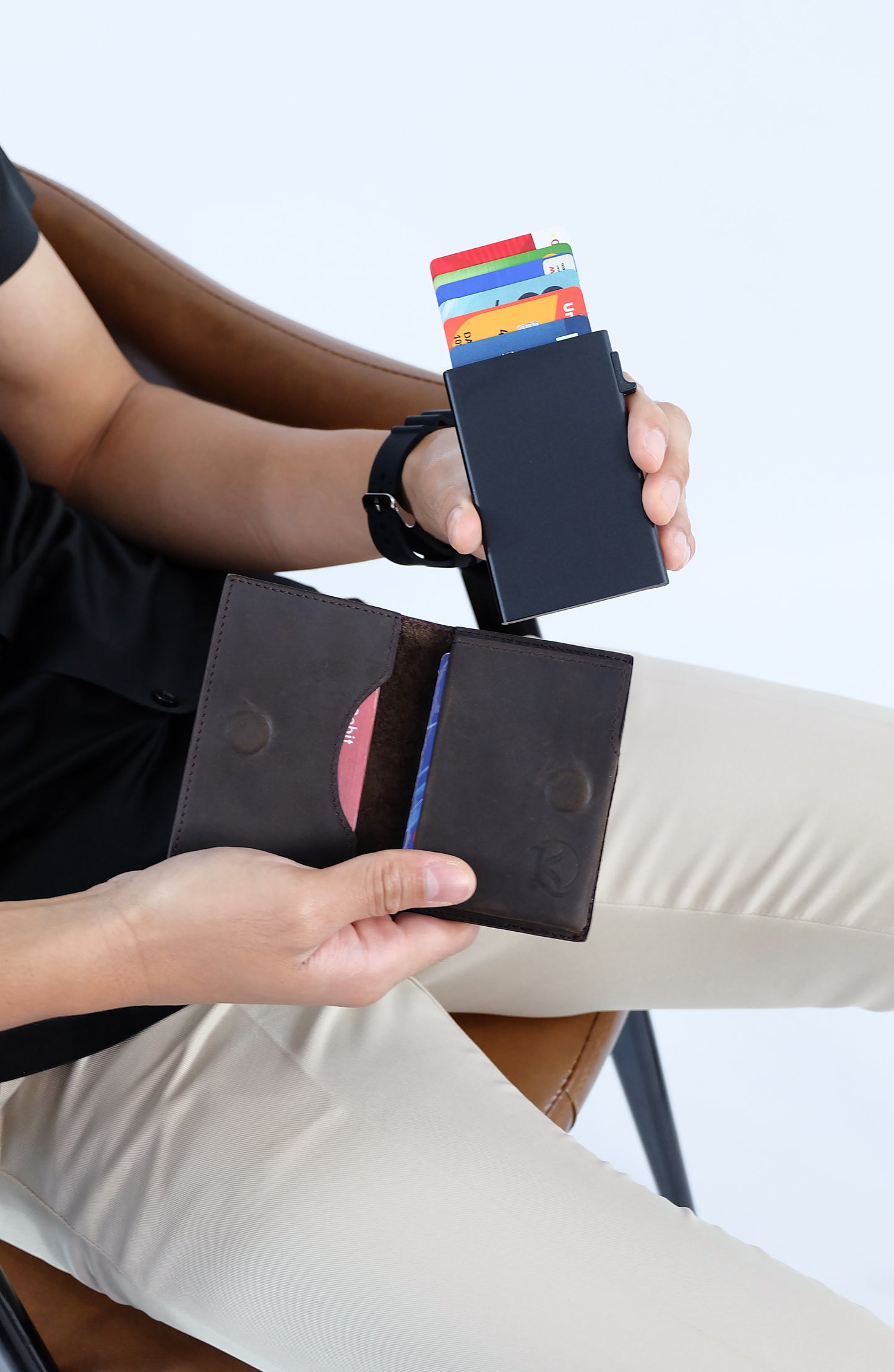 Bagani Card Holder in Grained Black - Genuine Leather w/ RFID Blocker