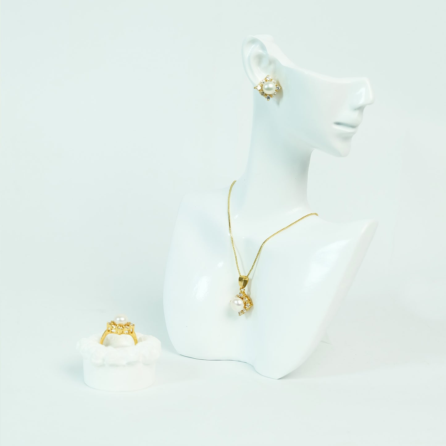 Elegant Diamond Pearl Set - Fresh Water Palawan Pearls