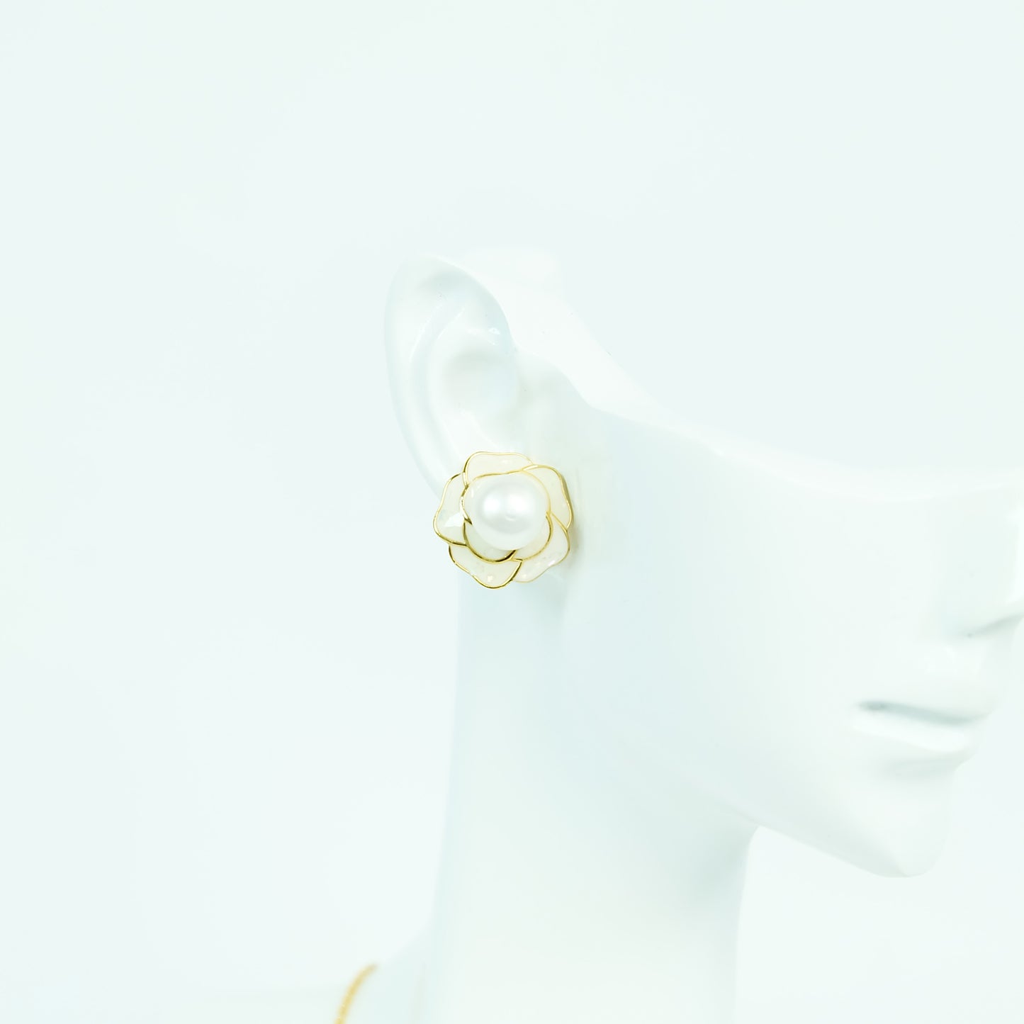 Enchanted Floral Mother of Pearl Set - Fresh Water Palawan Pearls