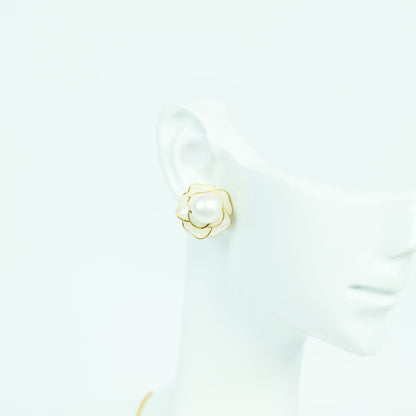 Enchanted Floral Mother of Pearl Set - Fresh Water Palawan Pearls